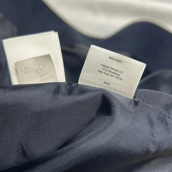 Le Suit blazer size 10,retro vibe,Y2K ,contrast piping,navy,coastal,office siren - Picture 9 of 11